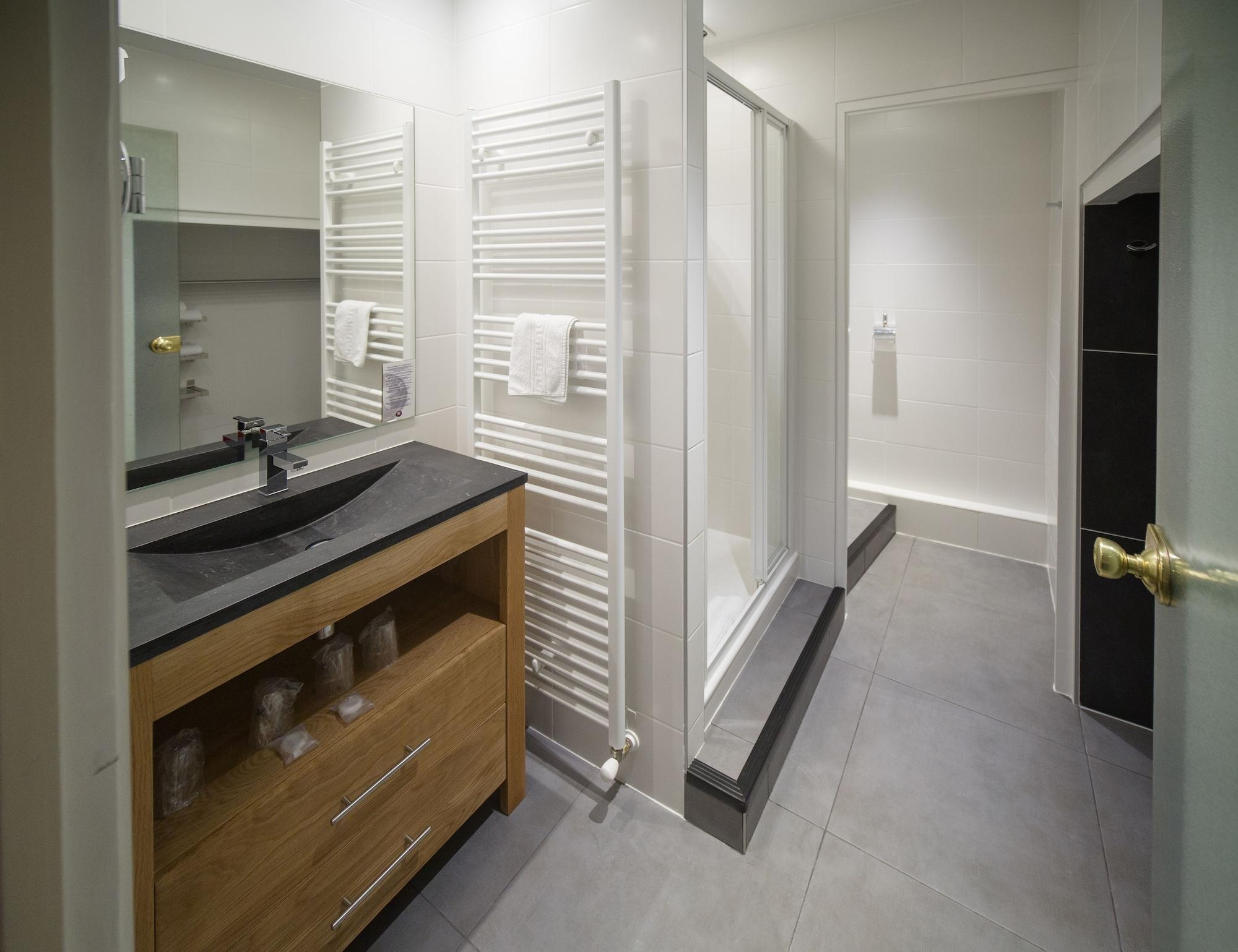 Hotel Des Princes, Chambery Centre Экстерьер фото