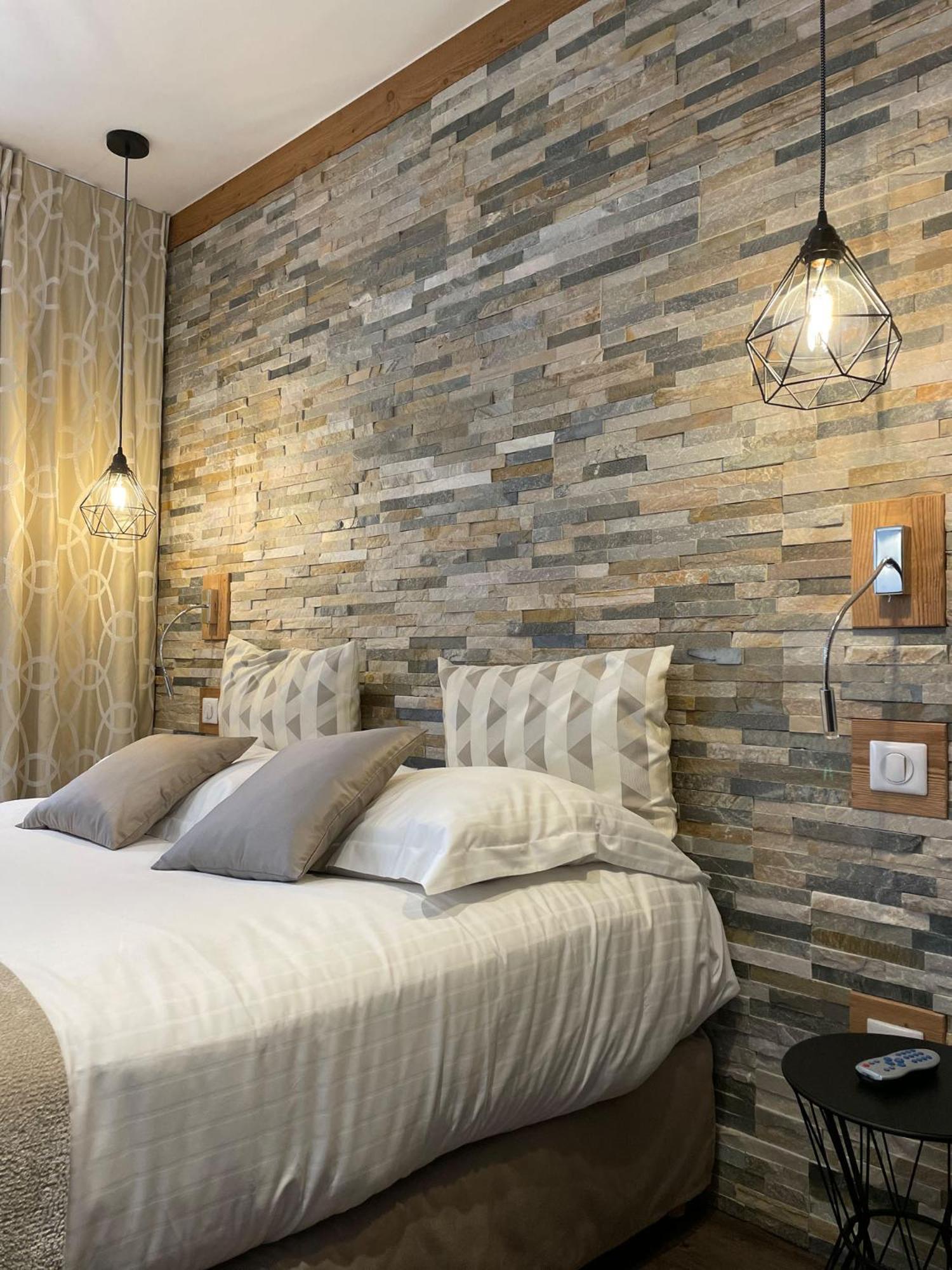 Hotel Des Princes, Chambery Centre Экстерьер фото