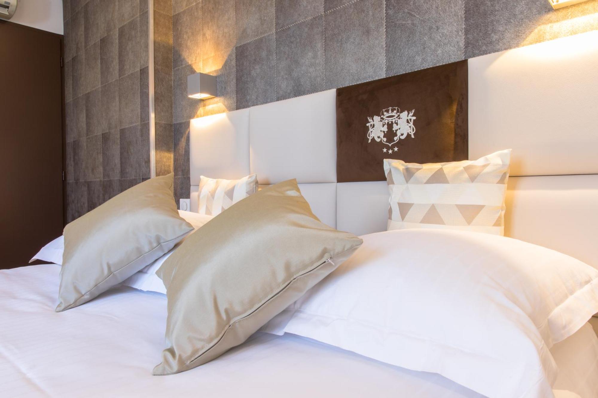 Hotel Des Princes, Chambery Centre Экстерьер фото