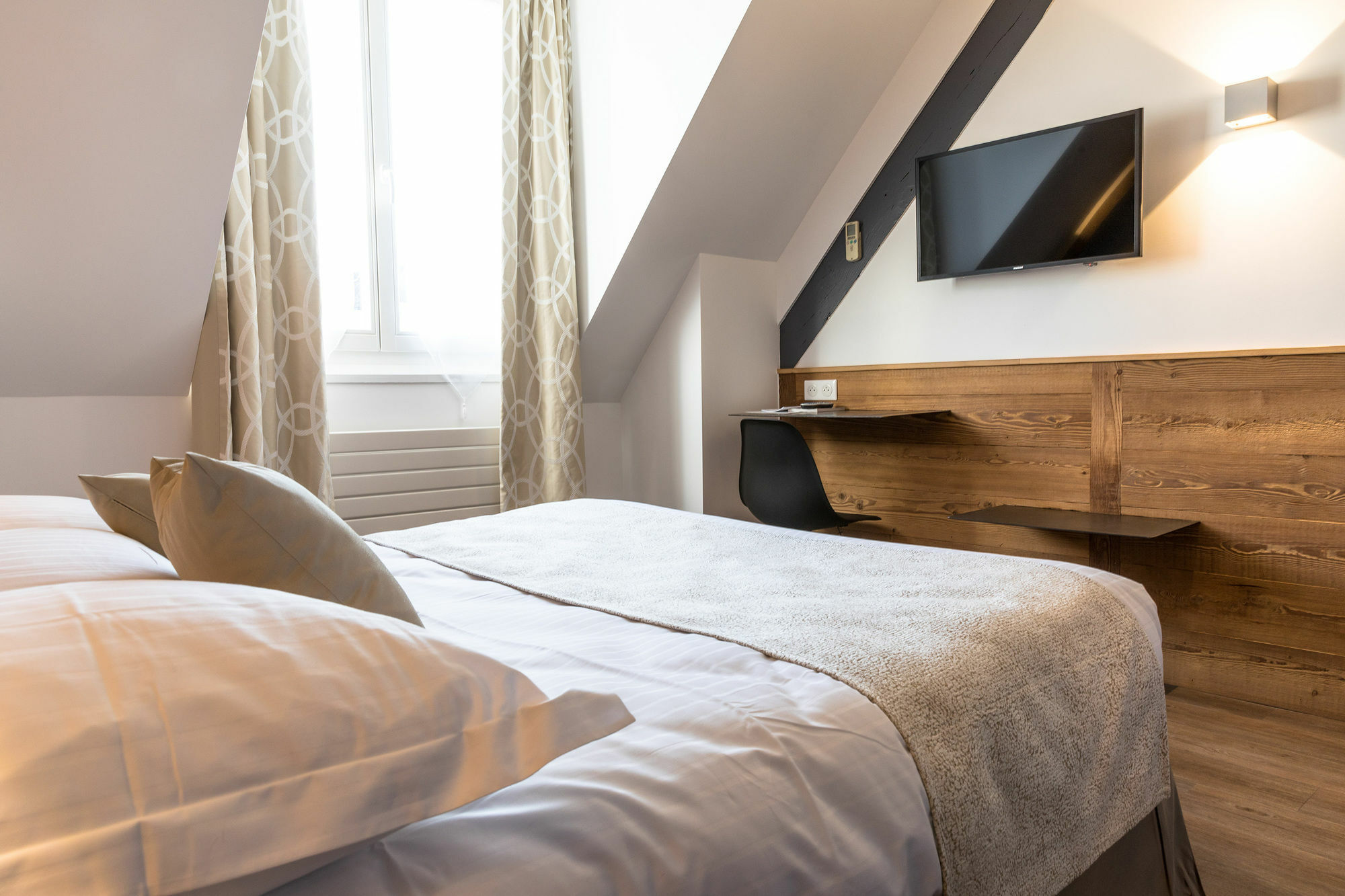 Hotel Des Princes, Chambery Centre Экстерьер фото