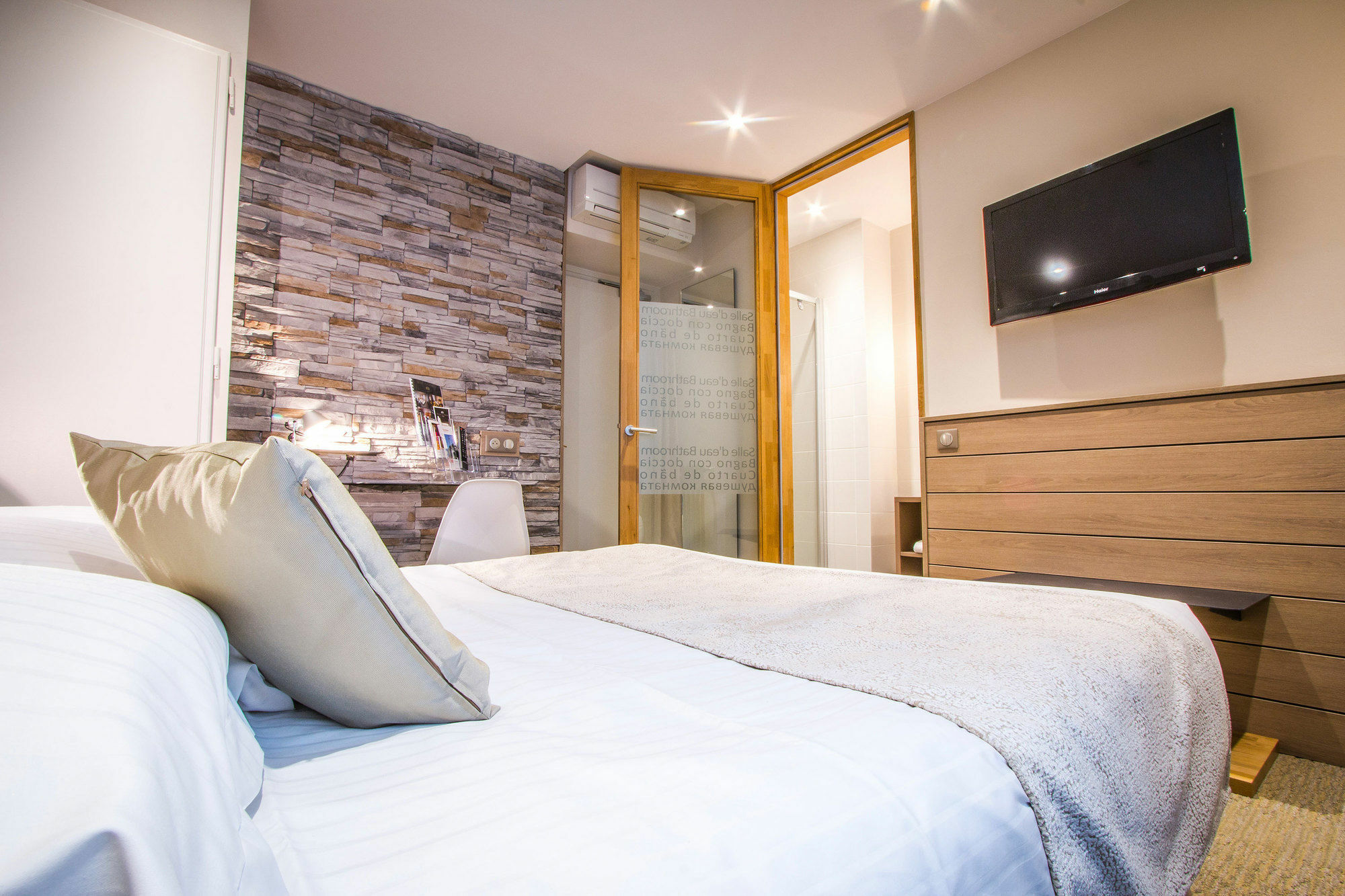 Hotel Des Princes, Chambery Centre Экстерьер фото
